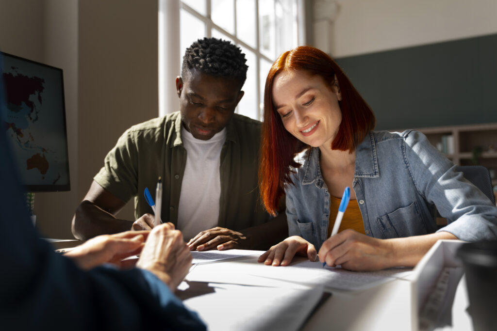 Etudiant qui travaillent sur un projet